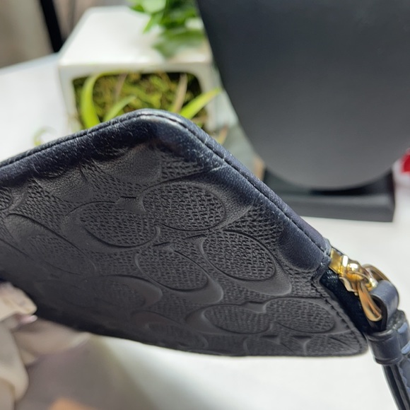 Coach wristlet zip wallet leather signature C’s - Picture 8 of 8